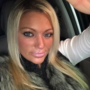 Meet your Posher, Ariana